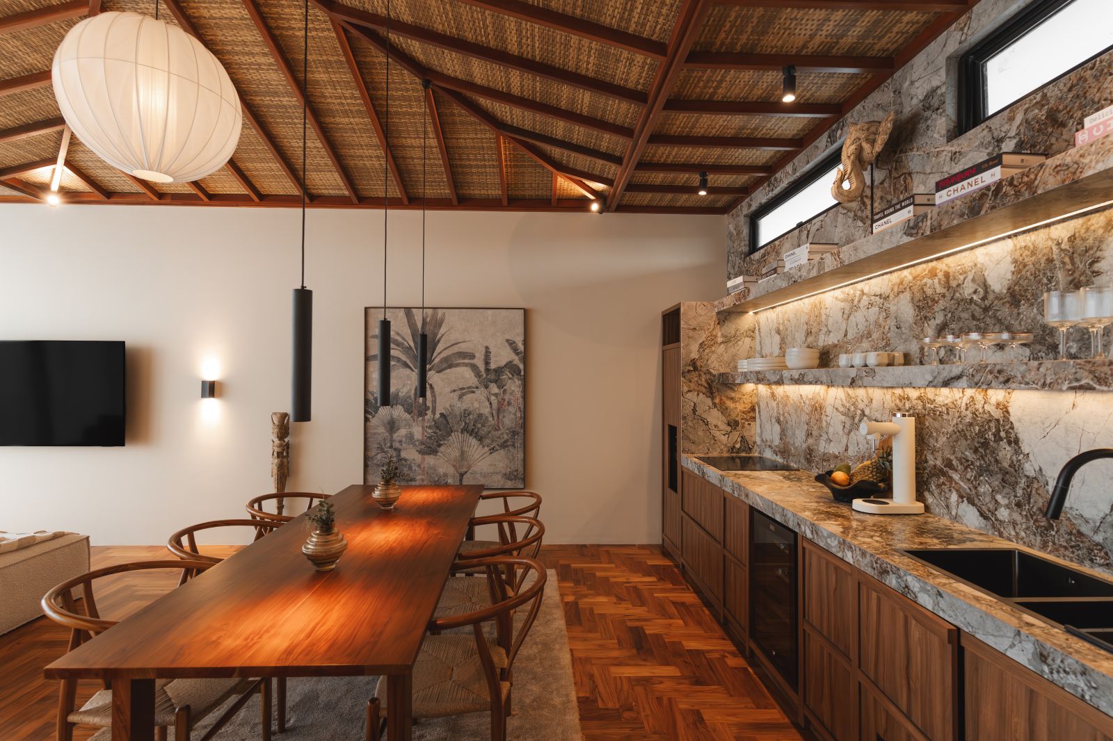 YUCATAN STYLE PENTHOUSE